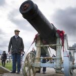 El líder del Partido del Brexit, Nigel Farage, visita el museo militar de Hartlepool (Inglaterra)