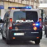 Detienen a un hombre por acuchillar en la cara a otro por mirarle
