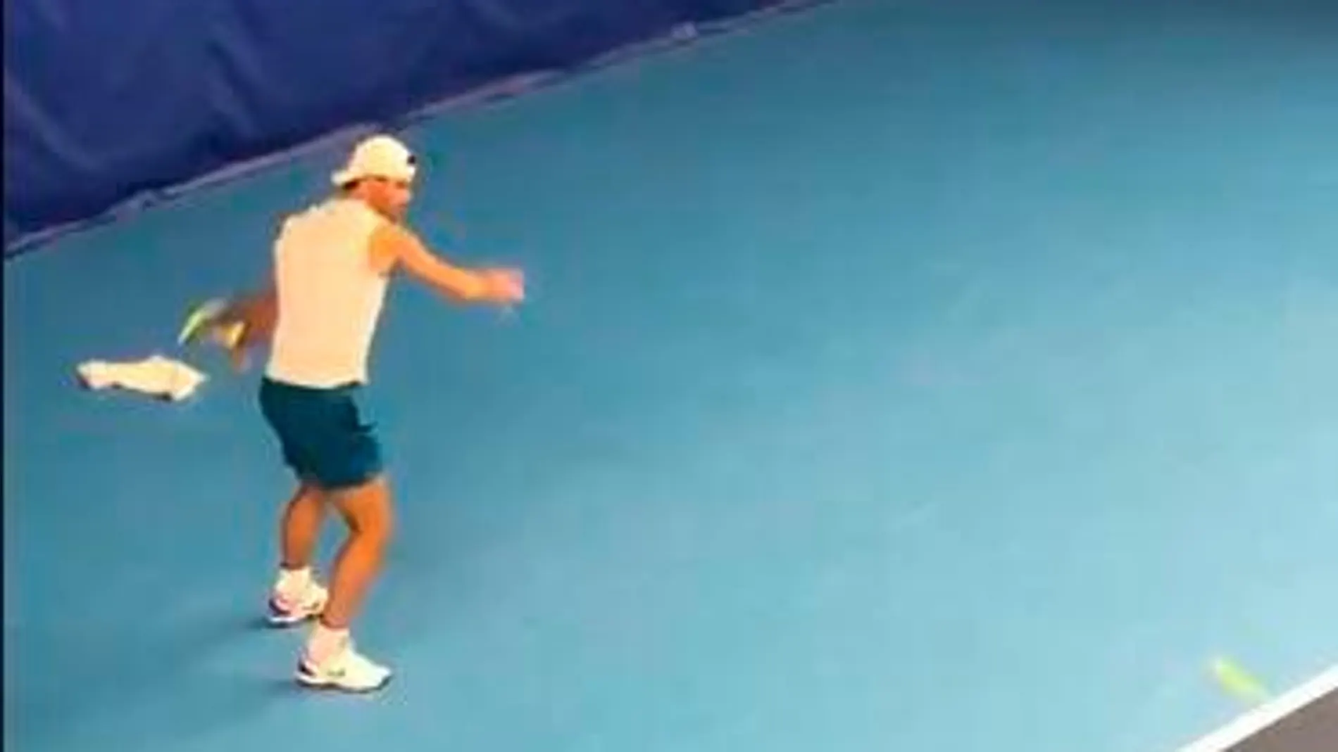 Nadal vuelve a pisar las pistas