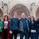 El candidato a la presidencia del Gobierno de Más País, Íñigo Errejón (3º i) ), cerró su campaña electoral con Compromís con un acto en Valencia junto a la vicepresidenta del Consell, Mónica Oltra (2º d), el alcalde Joan Ribó (c) , y el cabeza de lista por Valencia, Joan Baldoví (d)