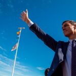 Pedro Sánchez protagoniza un acto electoral en Los Alcázares. EFE/Cristóbal Osete