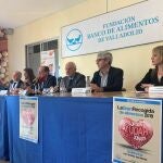 En el medio el presidente del Banco de Alimentos de Valladolid, Jesús Mediavilla, presenta la V Gran Recogida, acompañado por representantes de El Corte Inglés, Carrefour, Alimerka y Gadis,EUROPA PRESS13/11/2019