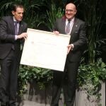 La Diputación de Valladolid celebra con los 234 alcaldes y alcaldesas el Día de la Provincia 2019. La institución provincial entrega la Medalla de Oro al que fuera presidente los últimos ocho años, Jesús Julio Carnero