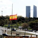 Uno de los estandartes colocados en Fuencarral-El Pardo, concretamente en el barrio de Las Tablas