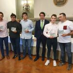 El consejero de Fomento y Medio Ambiente, Juan Carlos Suárez-Quiñones, en la entrega de los trofeos de la Federación de Pesca y Casting de Castilla y León