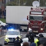 El hallazgo de los 39 cadáveres en el camión frigorífico conmocionó a la sociedad británica el otoño pasado