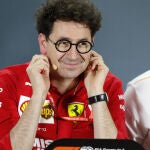 Mattia Binotto durante una conferencia de prensa del GP de Abu Dhabi