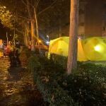 Cuatro personas intoxicadas leves por el incendio de un edificio de 7 plantas en Arganzuela