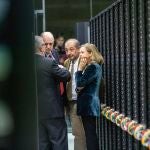 (I-D) El director del BSC-CNS (Barcelona Supercomputing Center), Mateo Valero; el secretario de universidades de la Generalitat, Francesc Xavier Grau; el rector de la UPC (Universidad Politécnica de Cataluña). Francesc Torres y la ministra de Economía en funciones, Nadia Calviño visitan las instalaciones del Barcelona Supercomputing Center, en Barcelona