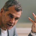 El síndic de Cs, Toni Cantó, no alzó la voz en la reunión que su partido celebró el sábado en Alicante para elegir a la gestora
