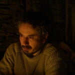 Anxo, interpretado por el artista plástico Misha Bies Golas, protagoniza "Longa noite", la última película de Eloy Enciso