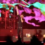 Bienvenidos a la macrodiscoteca poligonera de Enrique Iglesias