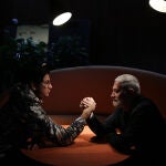 En la imagen, la Generación Z y la Generación Boomer
