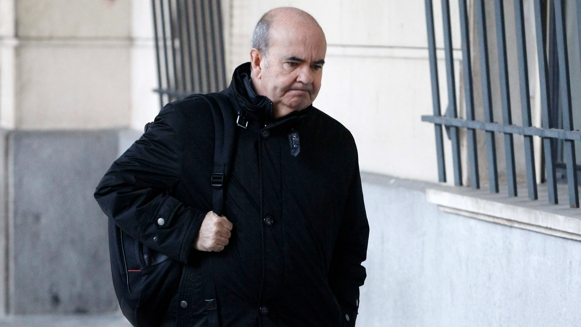 El ex consejero de Presidencia Gaspar Zarrías a su llegada a una de las sesiones del juicio por el fraude de los ERE en Sevilla.