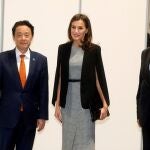 GRAF7307. MADRID, 11/12/2019.- La reina Letizia, el ministro de Agricultura en funciones, Luis Planas (d) y el director general de la FAO, QU Dongyu durante la reunión mantenida este miércoles durante la Cumbre del Clima . EFE/Juan Carlos Hidalgo