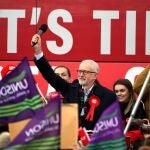 El líder laborista, Jeremy Corbyn, en el cierre de campaña en Stainton Village
