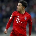 Coutinho celebra uno de sus tres tantos al Werder Bremen