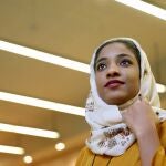La agenda de Alaa Salah está ahora repleta de conferencias sobre derechos humanos y sobre el futuro de Sudán. En la imagen, en Casa Árabe, durante su visita a Madrid