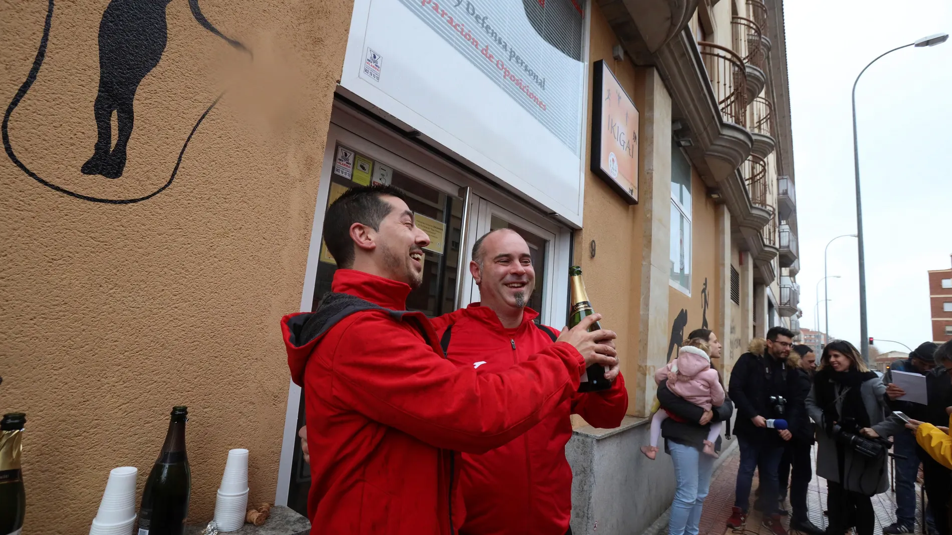 Una escuela de judo reparte la llave del Gordo en Salamanca con 100 millones