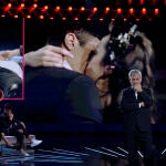 Carlos Sobera durante el programa de Gran Hermano. En la foto Adara y Hugo Sierra besándose