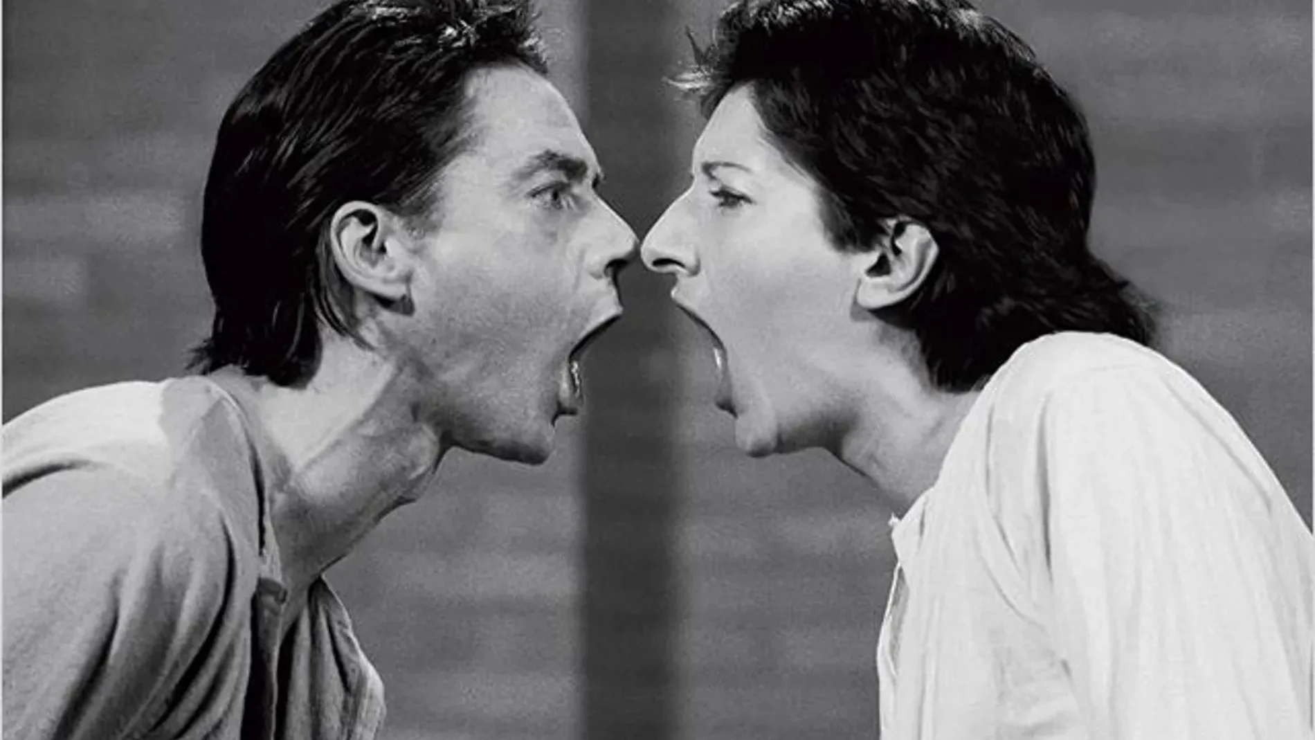 Marina Abramovic y Ulay en una de sus célebres performances
