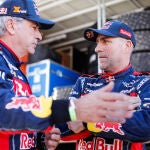 Carlos Sainz tras finalizar la etapa de hoy del Dakar