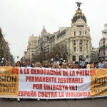 Manifestación promovida por los familiares de Diana Quer para mantener vigente la prisión permanente revisable. © Luis Díaz. 21/4/18