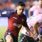 Chimy Ávila, delantero de Osasuna, en un partido frente al Betis.