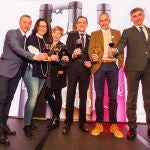 El presidente de la Diputación de Valladolid, Cobrado Íscar, brinda con los vinos de la provincia, tras presentar la oferta enoturística en Madrid