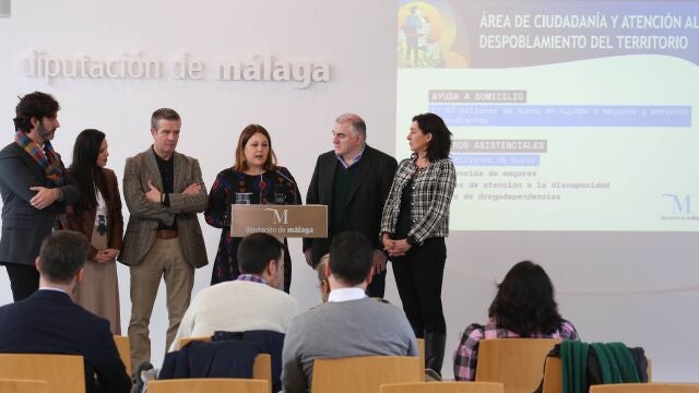 La vicepresidenta cuarta de la Diputación y responsable del Área de Ciudadanía y Atención al Despoblamiento del Territorio, Natacha Rivas, presenta los presupuestos para 2020 de esta área
