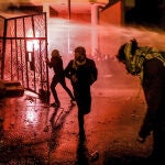 Los manifestantes rodearon la residencia del primer ministro libanés