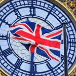 Imagen de la bandera británica con el Big Ben detrás