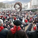 Jubilados y pensionistas se volvieron ayer a concentrar en Bilbao para reclamar pensiones dignas