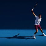 Roger Federer logró el pase a semifinales del Abierto de Australia tras venecer a Tennys Sandgren