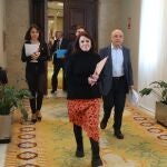 La portavoz del PSOE en el Congreso, Adriana Lastra, con el secretario general del Grupo Socialista en la Cámara, Rafael Simancas, ayer / Cristina Bejarano