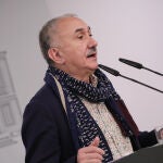 El secretario general de UGT, Pepe Álvarez, en rueda de prensa tras la firma el acuerdo de subida del Salario Mínimo, en La Moncloa