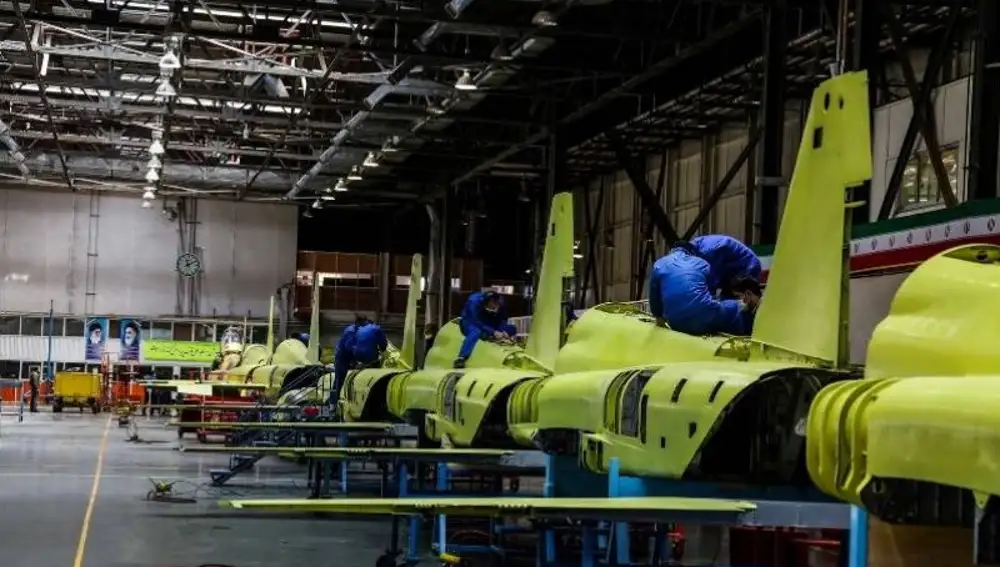 Fabricación del caza Kosar