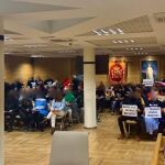 La Policía Local de Getafe se han manifestado en el Pleno a causa de los continuos conflictos con el Gobierno Municipal