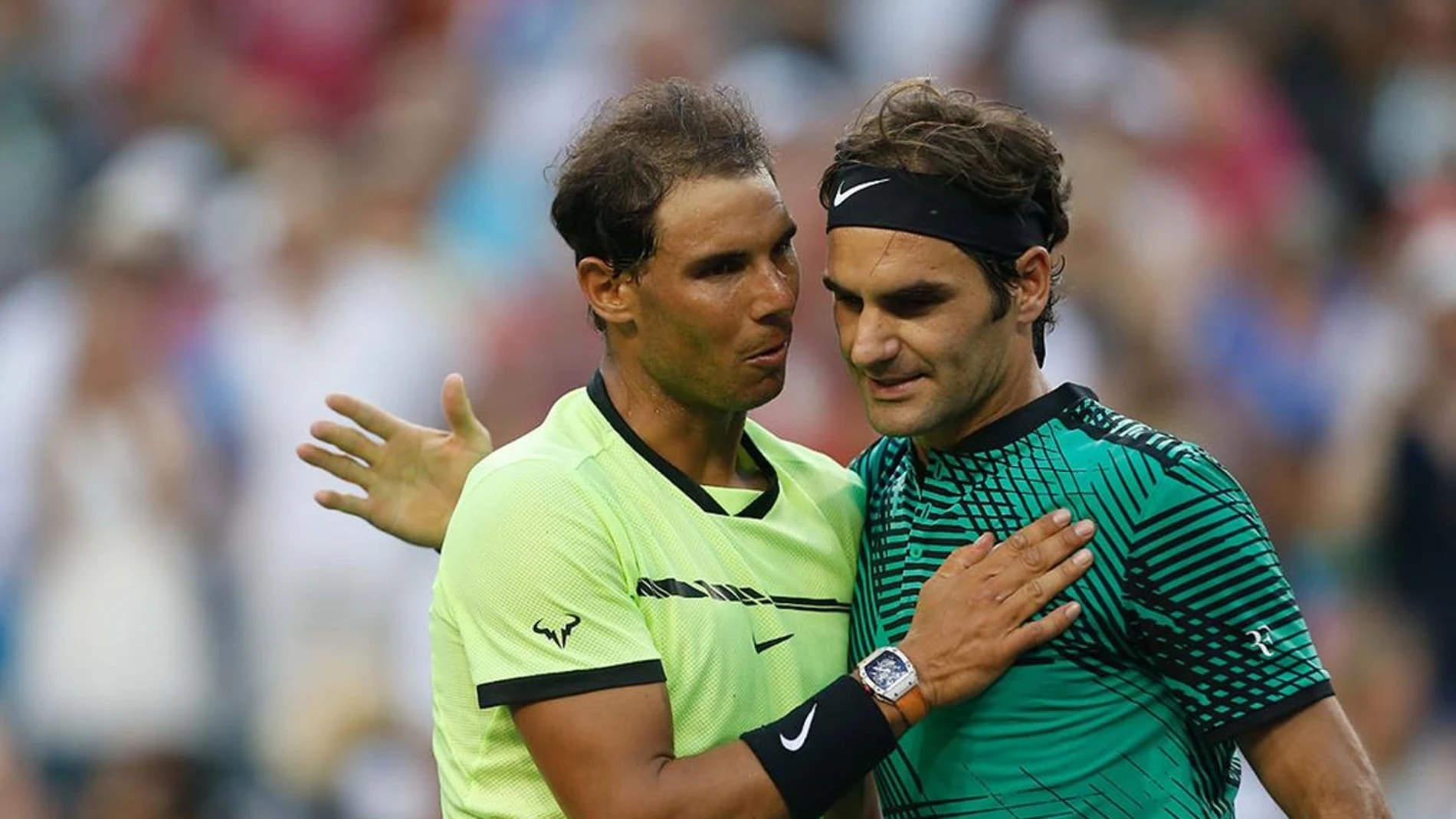 Tenis.- Federer vence a Nadal en un histórico encuentro en Sudáfrica