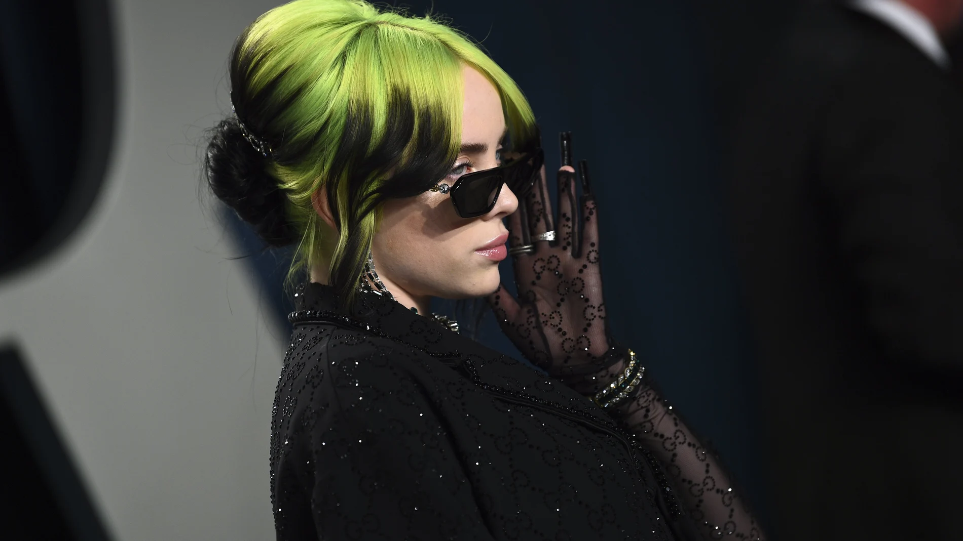 Billie Eilish en su llegada a la gala de los Oscars 2020