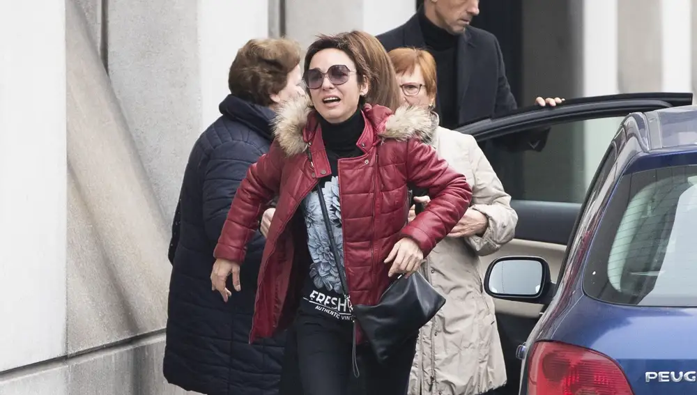 Nuria a su llegada al funeral de Fran Álvarez