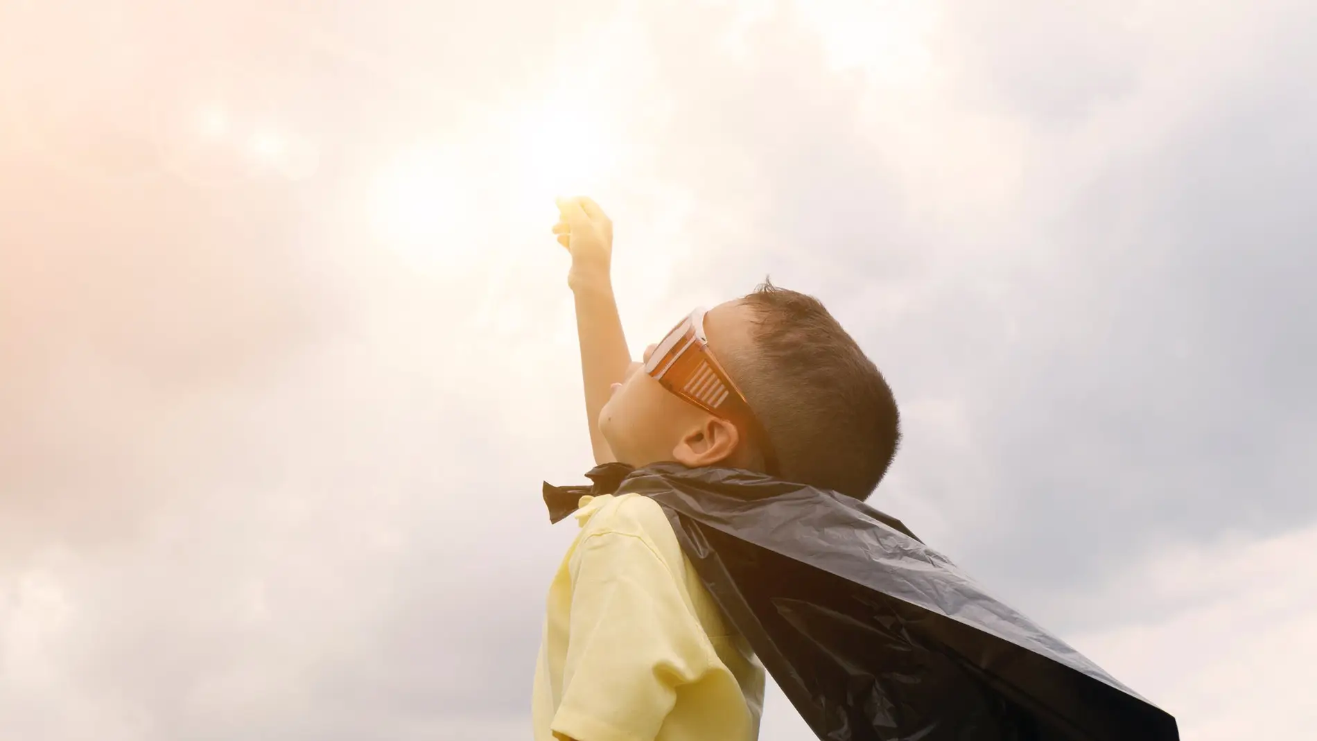 El síndrome de Asperger es un trastorno neurobiológico dentro del espectro autista. El Asperger también se conoce como Trastorno del Espectro Autista (TEA) sin discapacidad intelectual asociada.