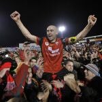Pablo Infante celebra la victoria ante el RCD Espanyol, durante el partido de vuelta de los cuartos de final de la Copa del Rey de 2012