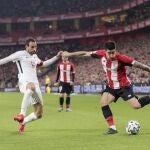 Yuri Berchiche con el Athletic.