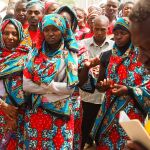 Kenia cuenta con más de 4000 iglesias de diferentes credos. La mayoría organiza procesiones y oraciones para afrontar sequías, inundaciones o catástrofes que escapan al control humano.