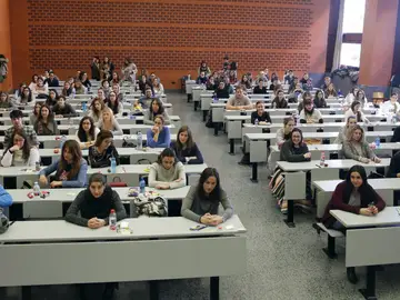 Imagen de archivo de un examen del MIR Imagen de archivo de un examen del MIR