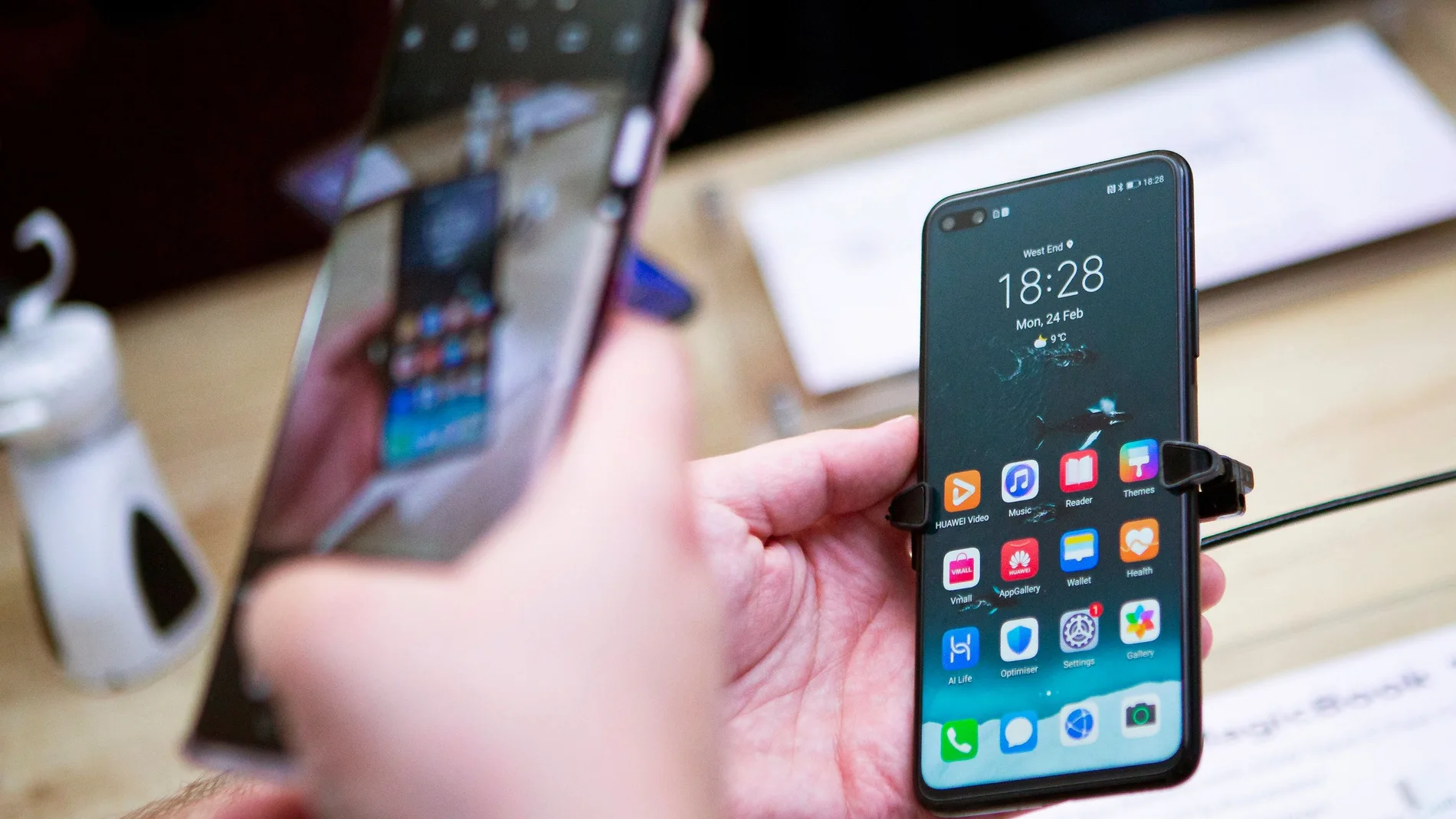 Honor amplía su gama con dos nuevos teléfonos y una nueva serie de portátiles