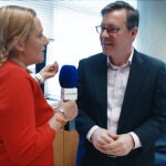 La diputada del PP Almudena Negro con el portavoz parlamentario Alfonso Serrano