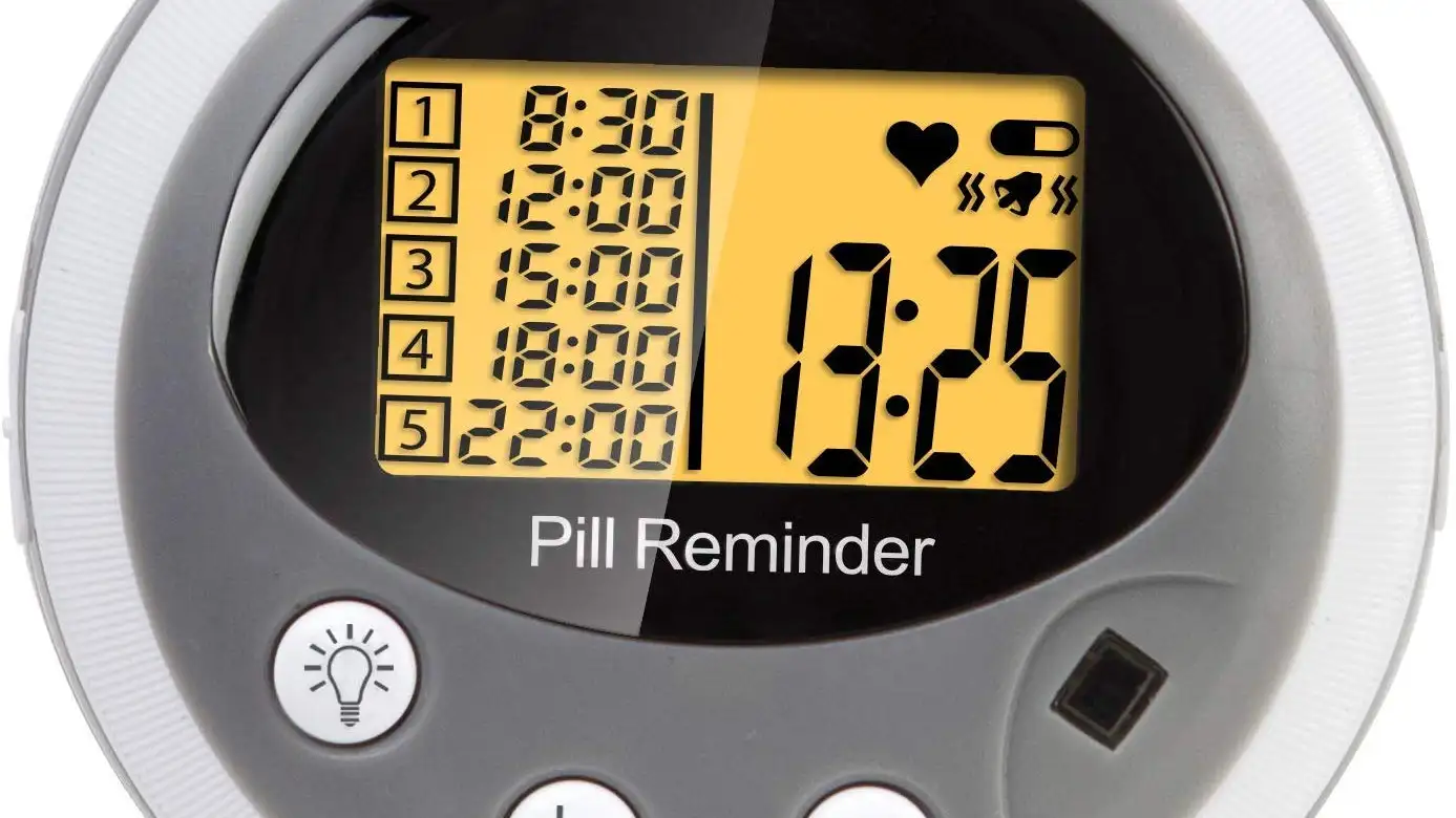 Pastillero electrónico con alarma y reloj