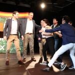 Una activista de Femen interrumpe la intervención del secretario general de Vox, Javier Ortega Smith, en un acto público en Zaragoza.